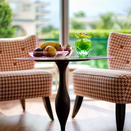 Hotel Eden Roc Marina